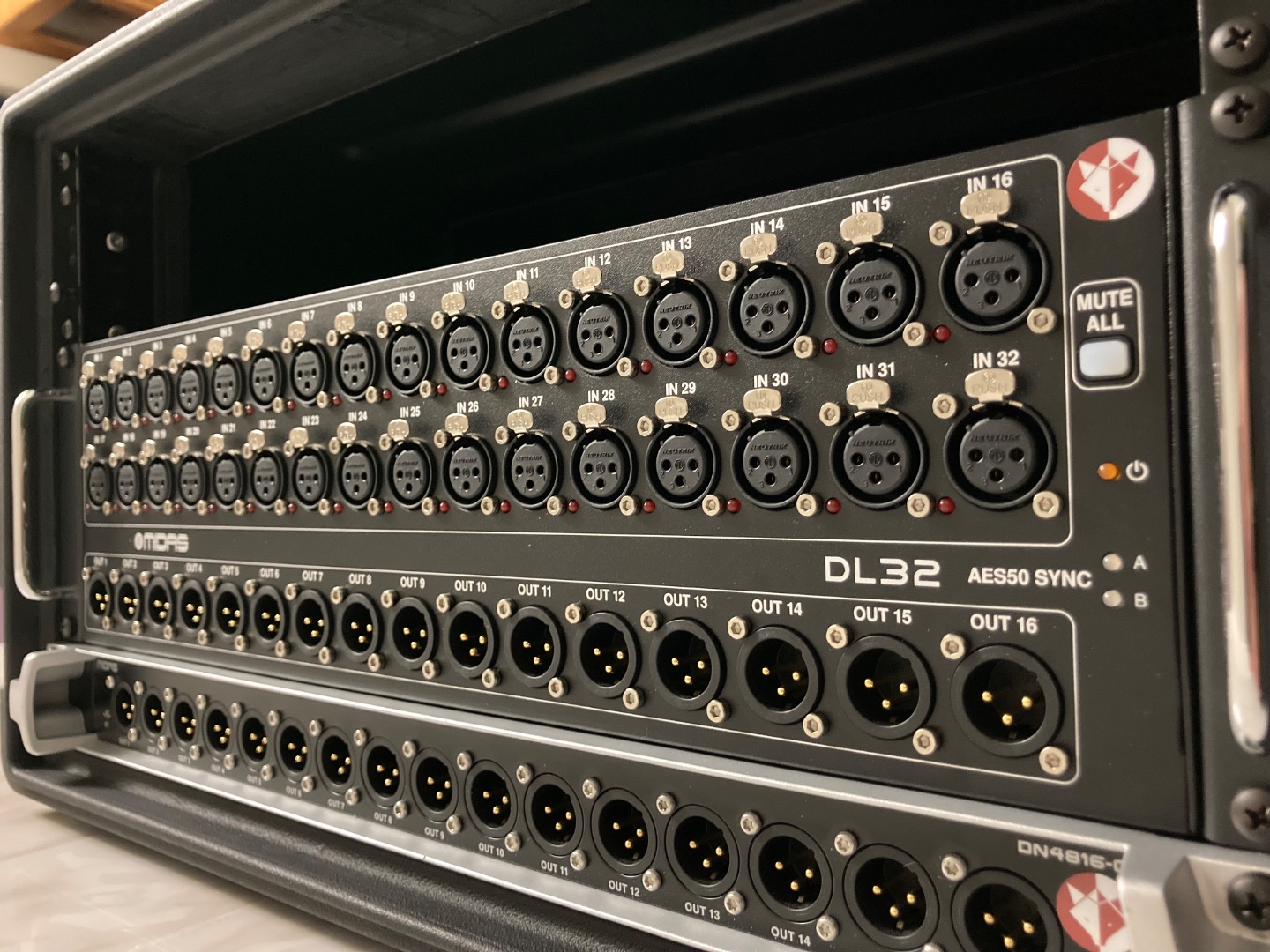 Midas DL32 Stagebox AES50 M32 X32 Wing Behringer | 775 EUR